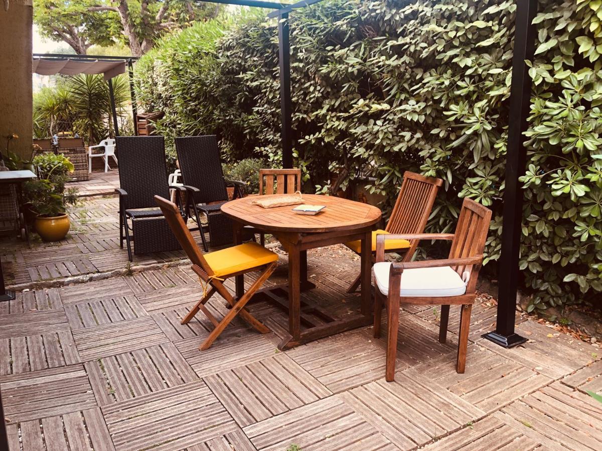 Votre Sejour A Sanary Dans Bas De Villa Avec Terrasse Vegetalisee Et Abritee Exposition Est Sud Ouest A 400M Du Centre Ville En Zone Pietonne Ou Tout Peut Se Faire A Pied Sanary-sur-Mer Exterior foto