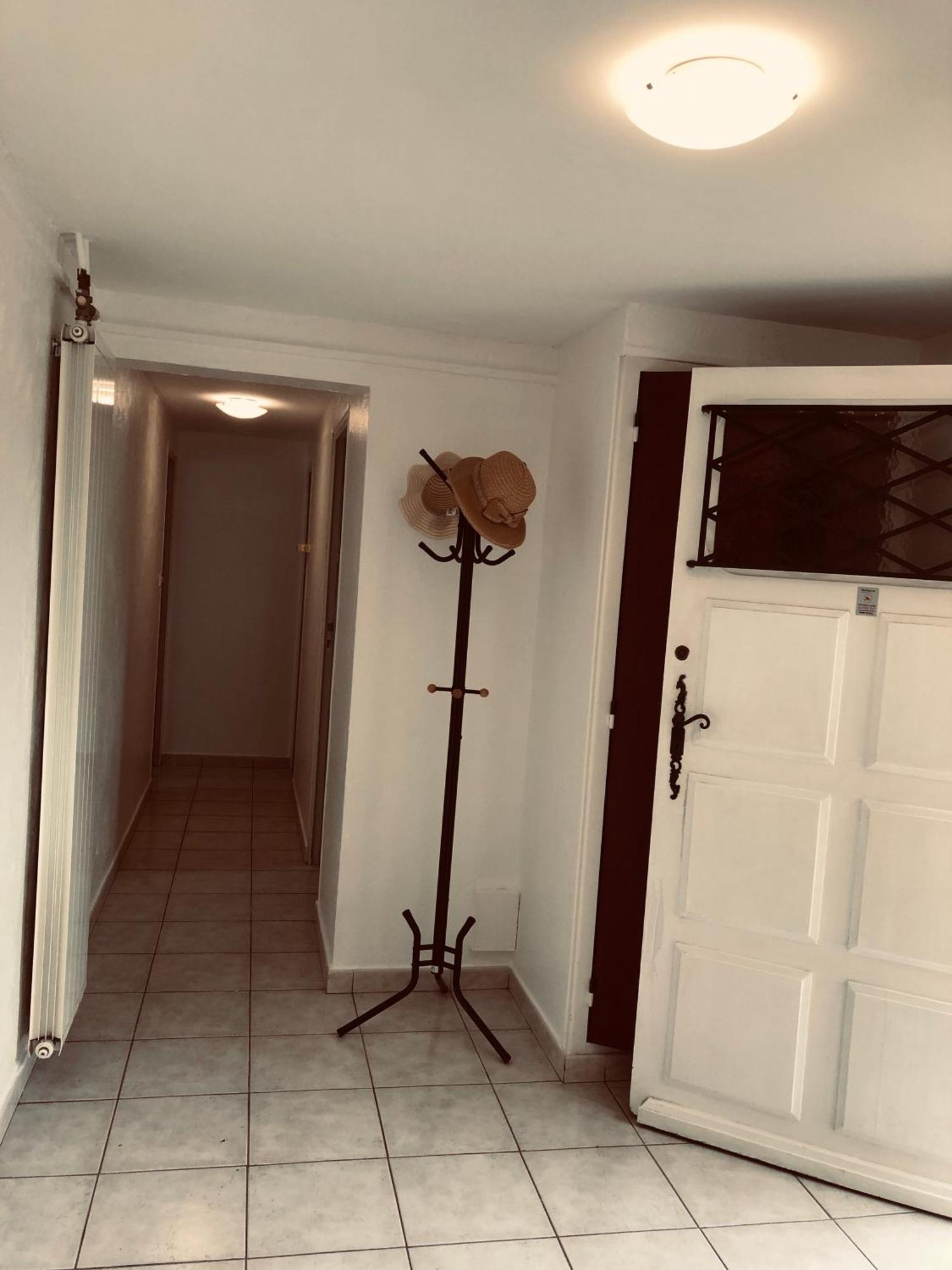 Votre Sejour A Sanary Dans Bas De Villa Avec Terrasse Vegetalisee Et Abritee Exposition Est Sud Ouest A 400M Du Centre Ville En Zone Pietonne Ou Tout Peut Se Faire A Pied Sanary-sur-Mer Exterior foto